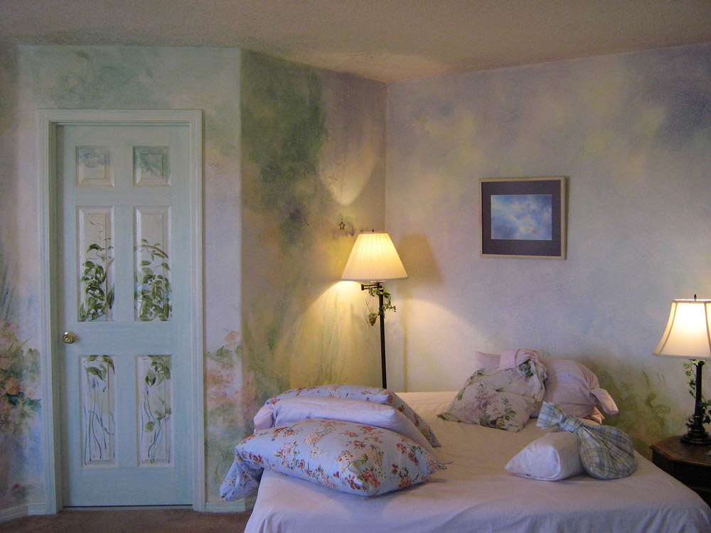 bedroom accent painting